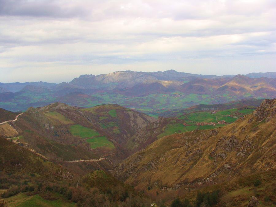 Vistas-desde-el-mirador-de-la Reina-Asturias