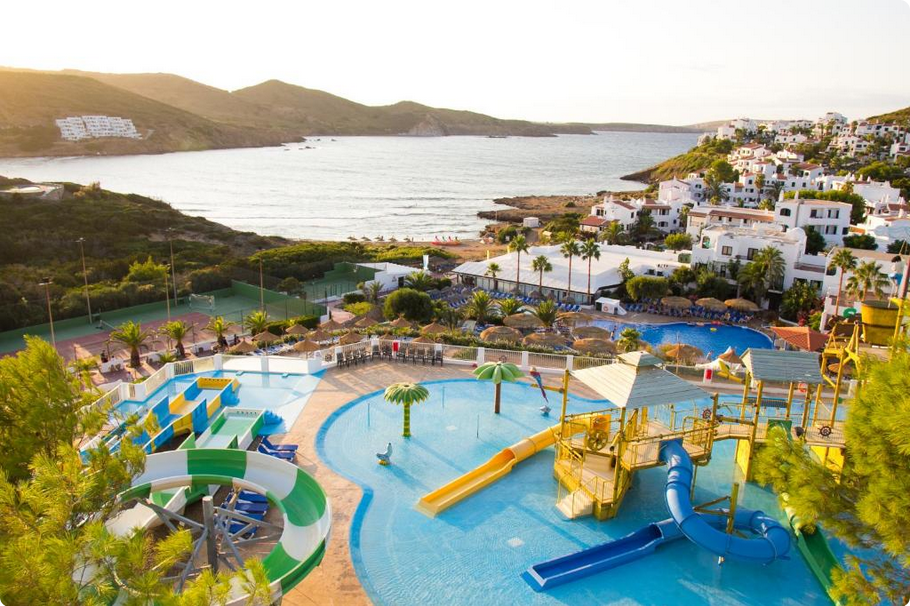 hoteles-todo-incluido-en-menorca-con-actividades-para-niños
