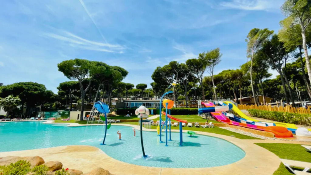 piscina-camping-costa-brava-infantil