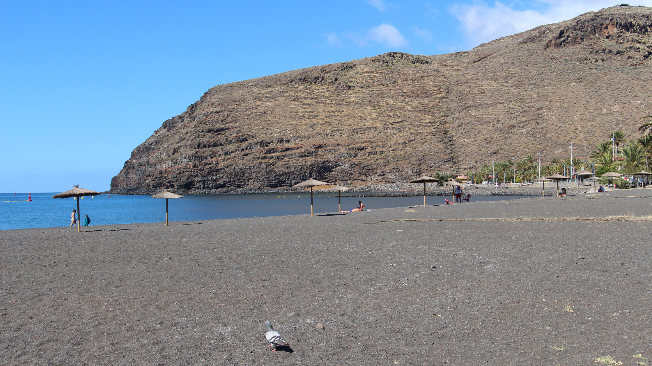 Viajar-a-la-gomera-con-niños-playa-de san-sebastian