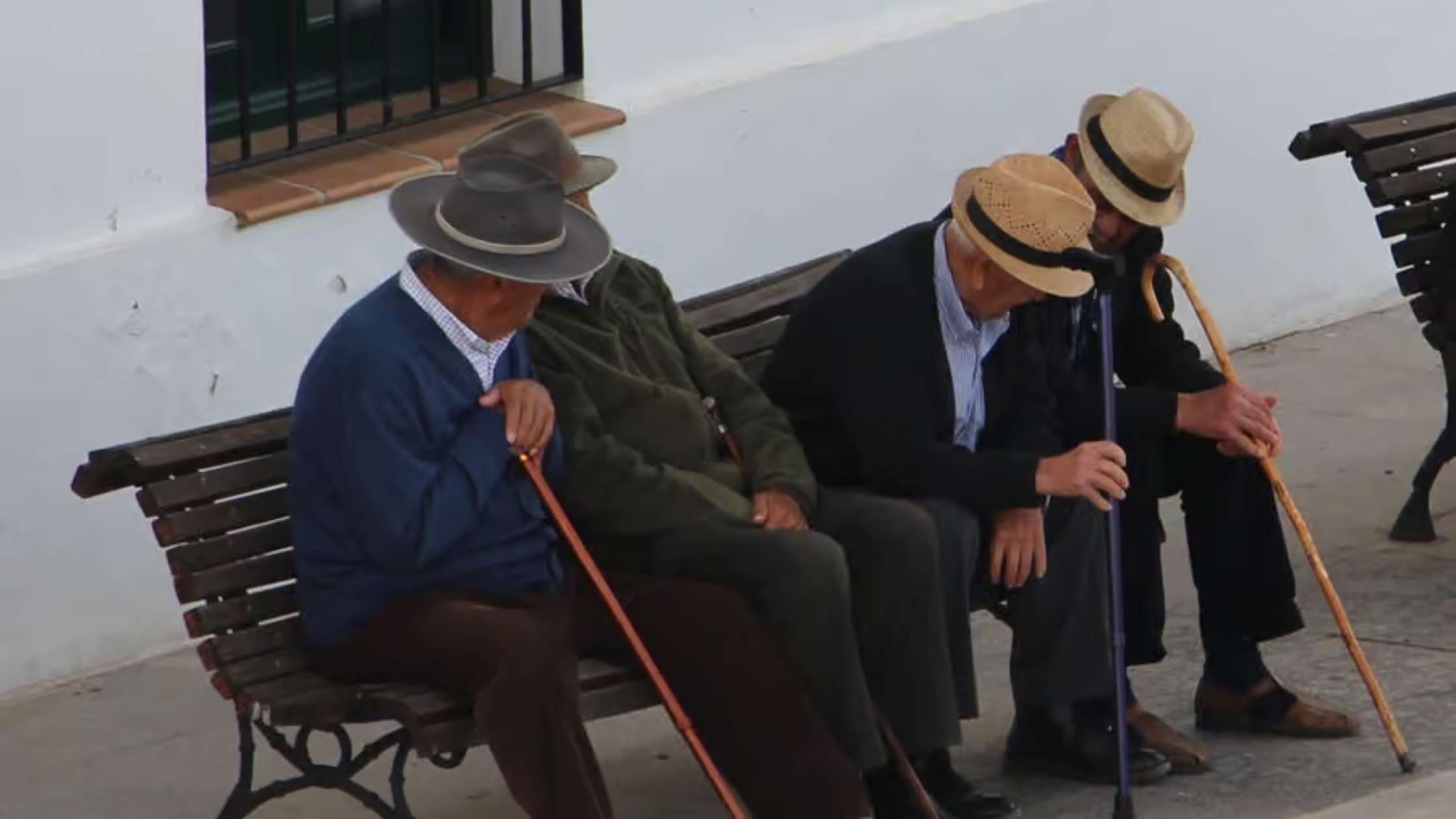 frigiliana-que-ver-donde-comer-y-donde-dormir-en-tu-escapada
