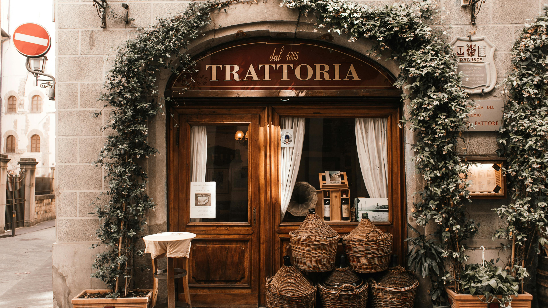 guia-roamic-esim-europa-barata-restaurante-italiano.
