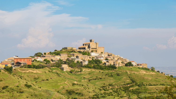 ujue-pueblo-medieval-mas-bonito-de-navarra